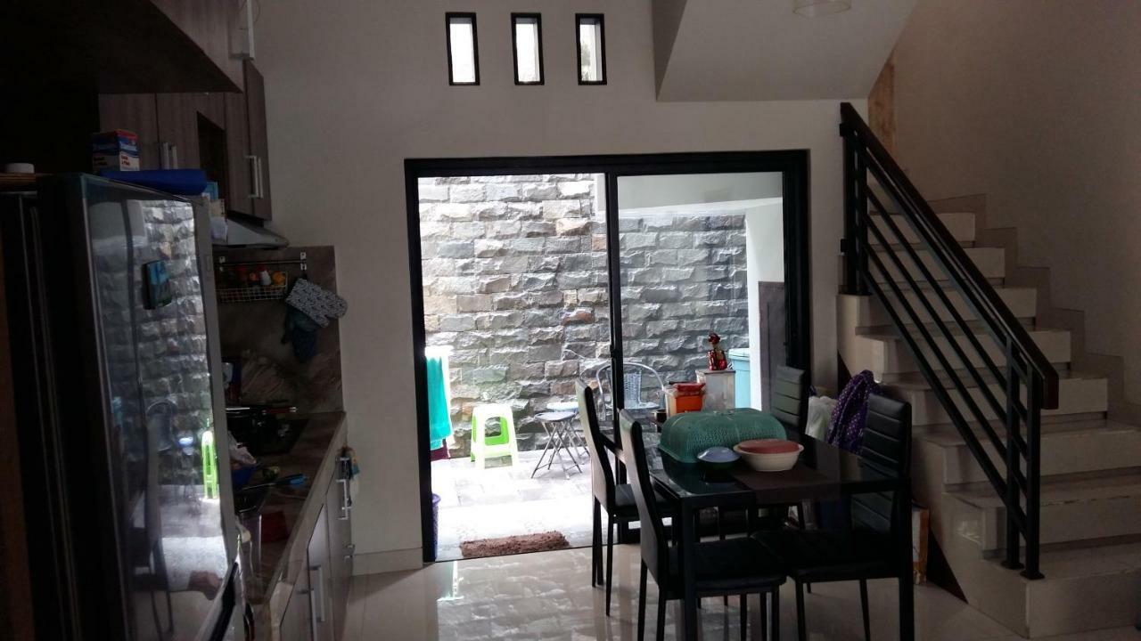 My Homestay Sarongge Exterior foto